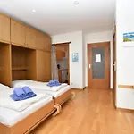 Haus Seeblick 43 *